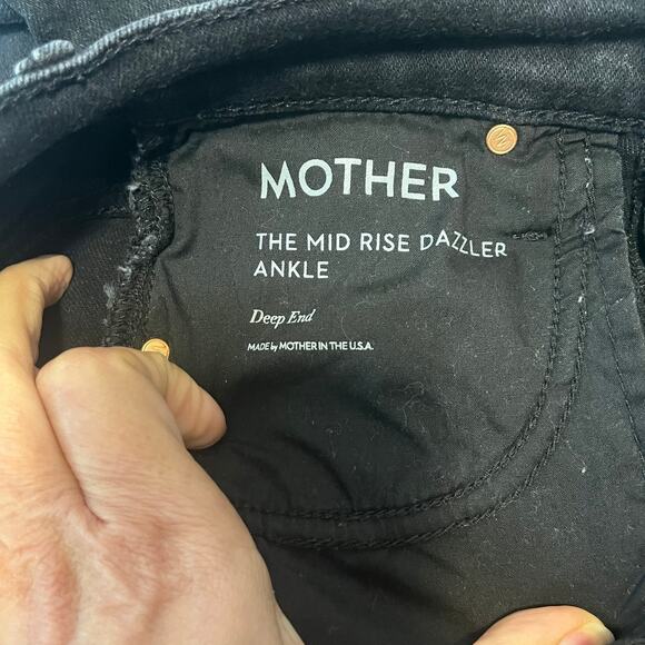 Mother The Mid Rise Dazzler Ankle Jeans in Deep End Wash Black Denim sz. 27 - Picture 7 of 9